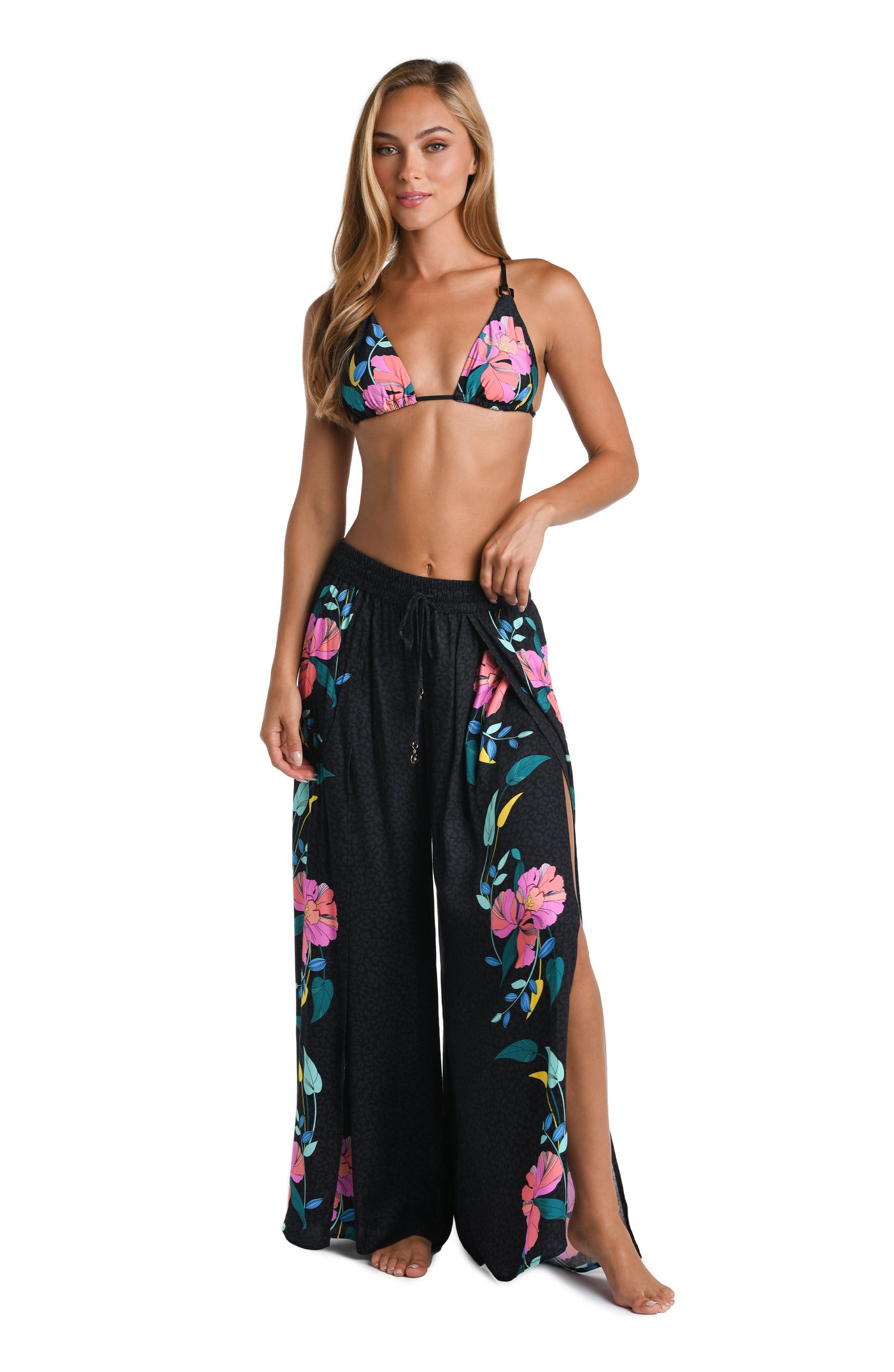 Sunshine 79 Women's Standard Midkini Bikini Swimsuit Top, Black//Cascade  Blooms, 2 : : Clothing, Shoes & Accessories