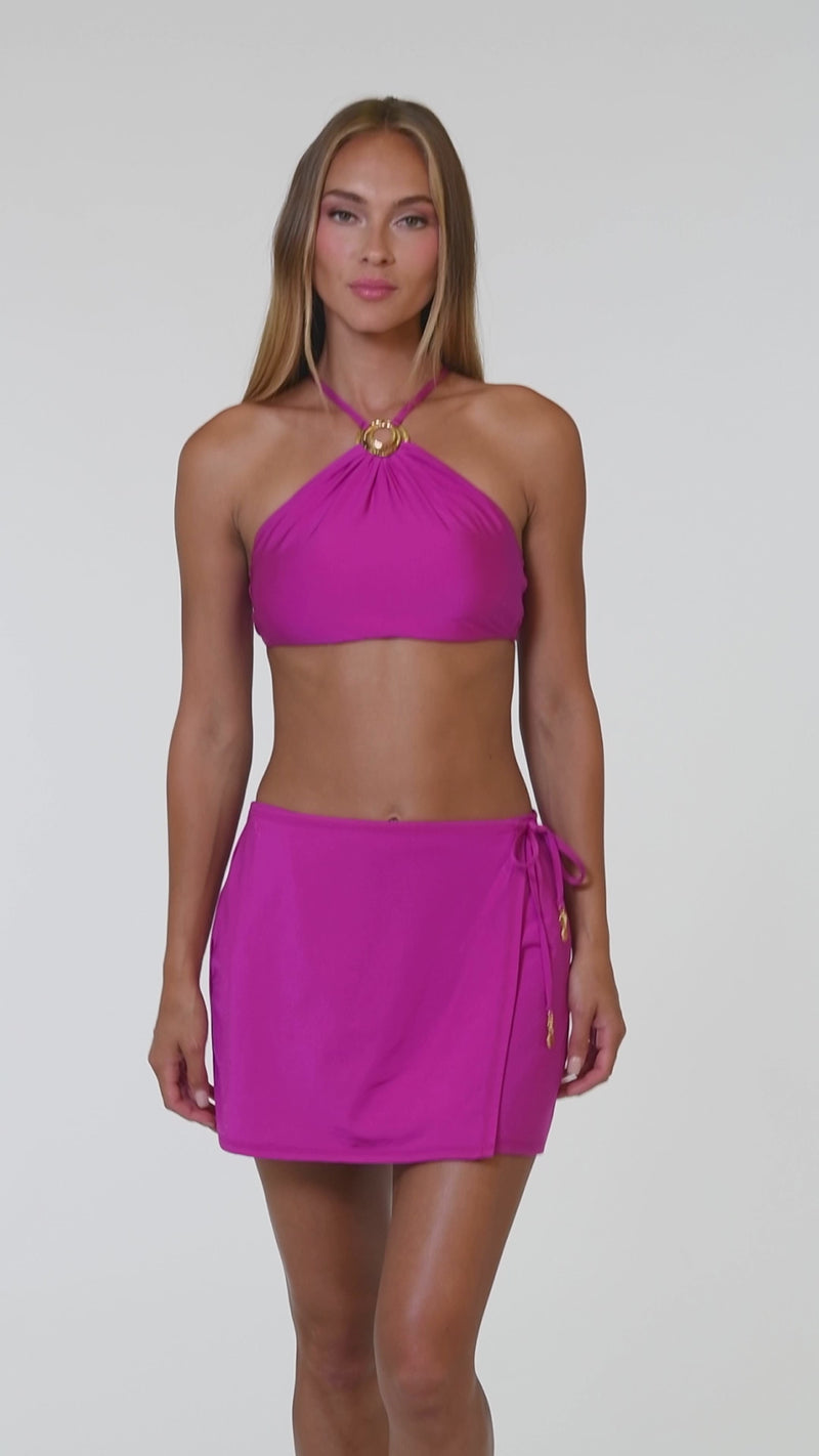 
                  
                    Load and play video in Gallery viewer, Video of model wearing a Sunshine 79 Sunshine Solids High Neck Top in Bright Violet.
                  
                