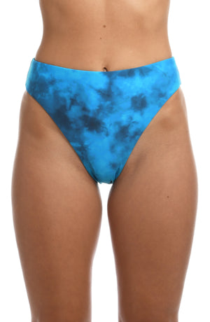 
            
                Load image into Gallery viewer, Model is wearing a blue dreamy cloud-inspired printed high waist swimsuit bottom from our Head in the Clouds collection.
            
        